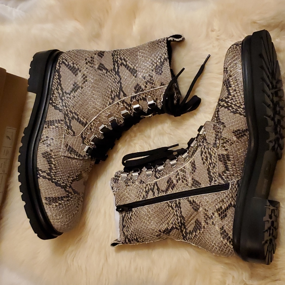 Anthropologie Shane Lace-up Boots- embossed snake - Picture 7 of 12